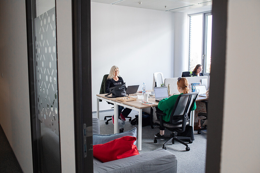 How the intranet supports individual roles